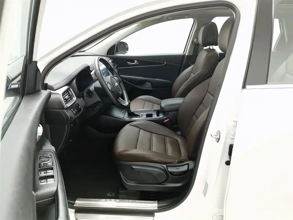 Kia Sorento 2015 — фото 10