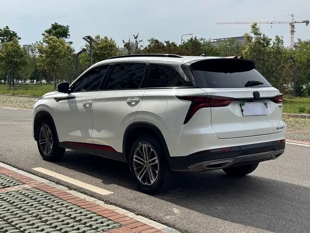 Changan CS75 PLUS 2022 — фото 4