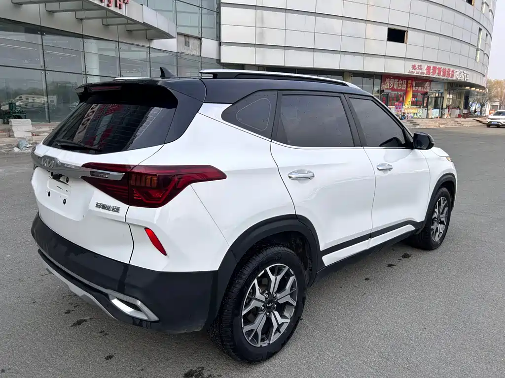 Kia KX3 2022 — фото 11