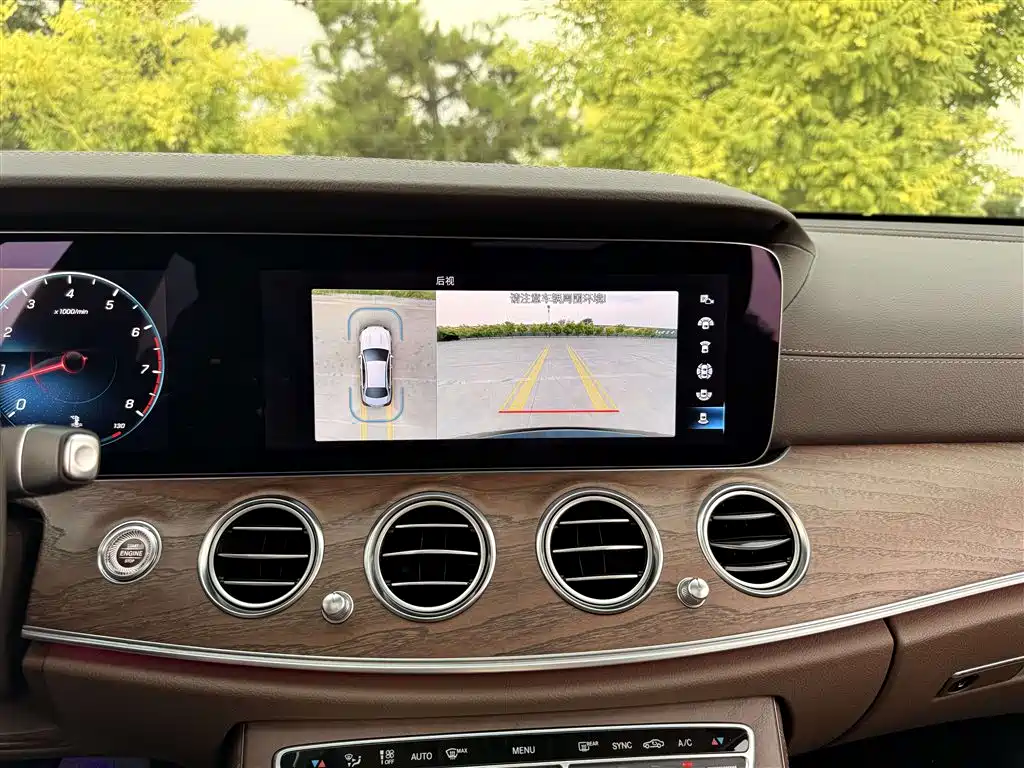 Mercedes-Benz E-Class 2021 — фото 20