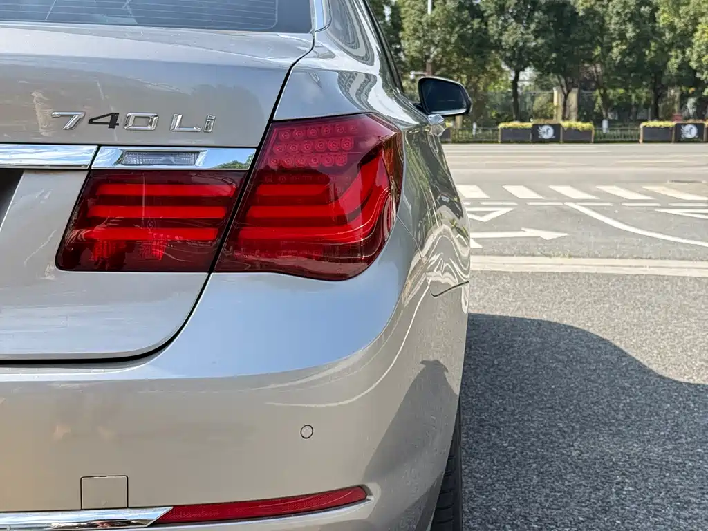 BMW 7 Series 2015 — фото 8