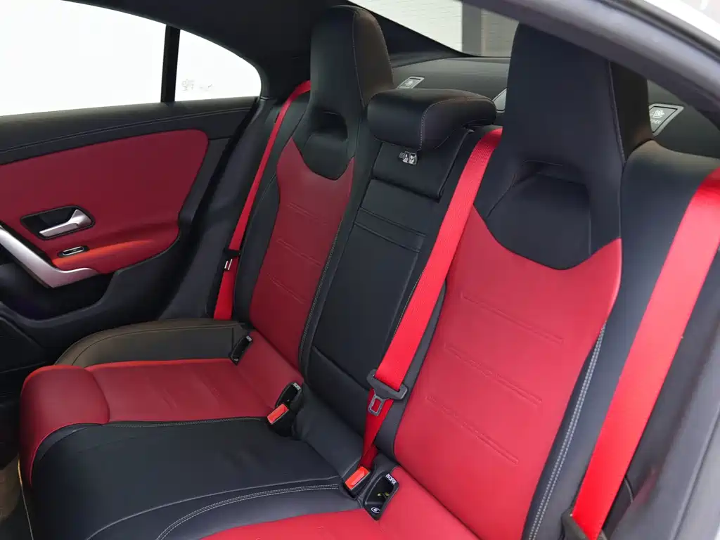 Mercedes-Benz CLA AMG 2022 — фото 12