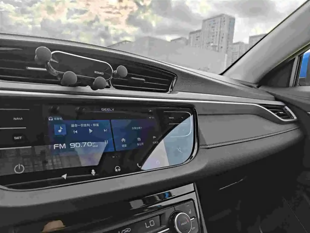 Geely New Energy 2018 — фото 13
