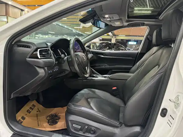 Toyota Camry 2023