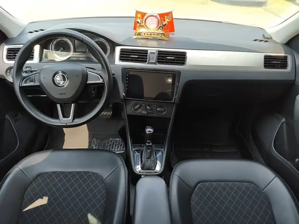 Skoda Rapid 2019 — фото 10