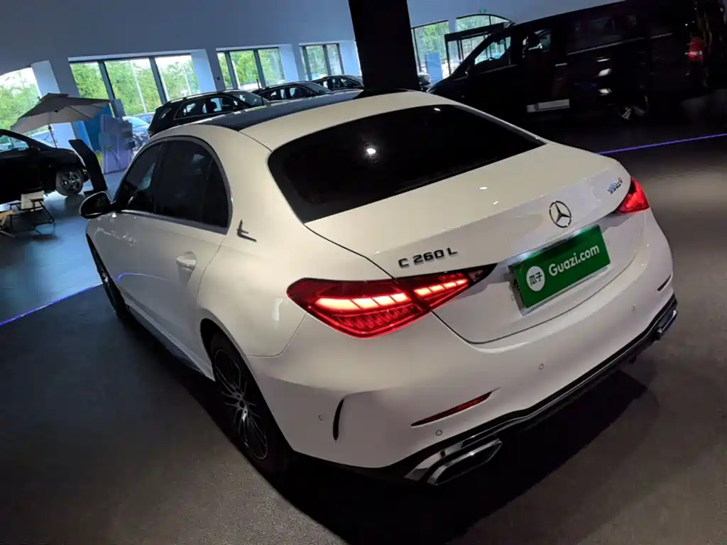 Mercedes-Benz C-Class 2023 — фото 5