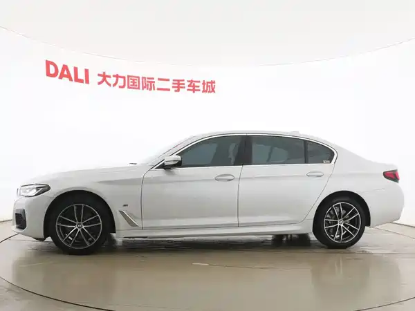 BMW 5 Series 2022