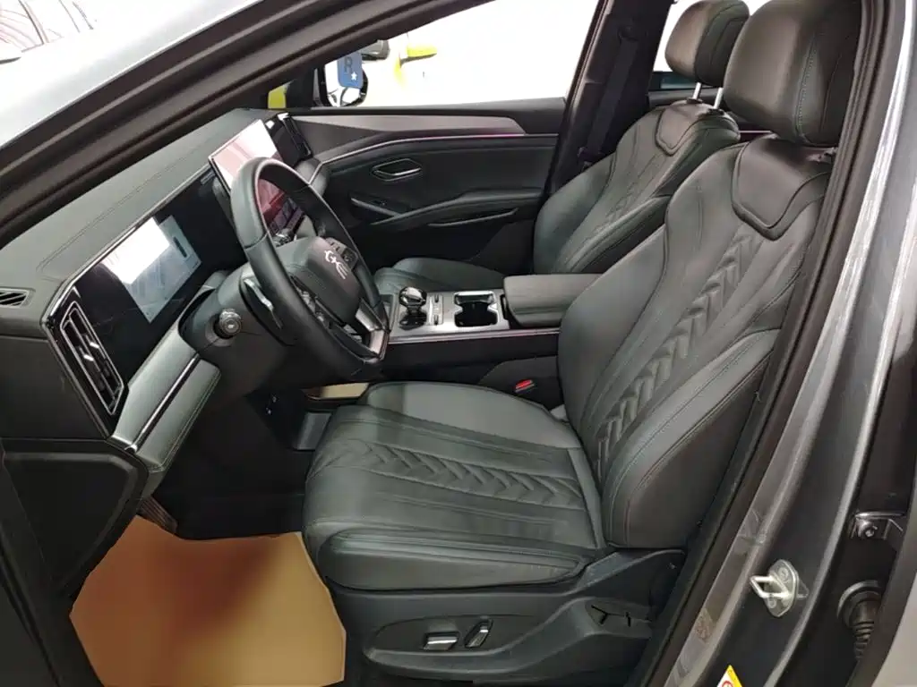 BYD Song L DM-i 2025 — фото 15