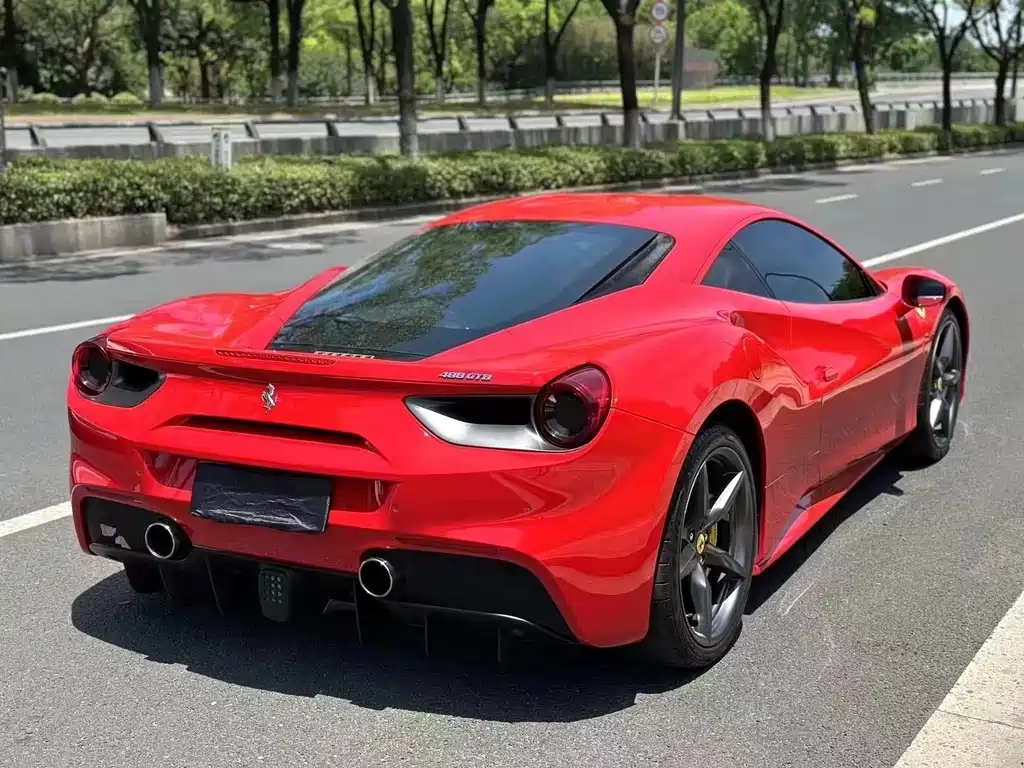 Ferrari 488 2019 — фото 4