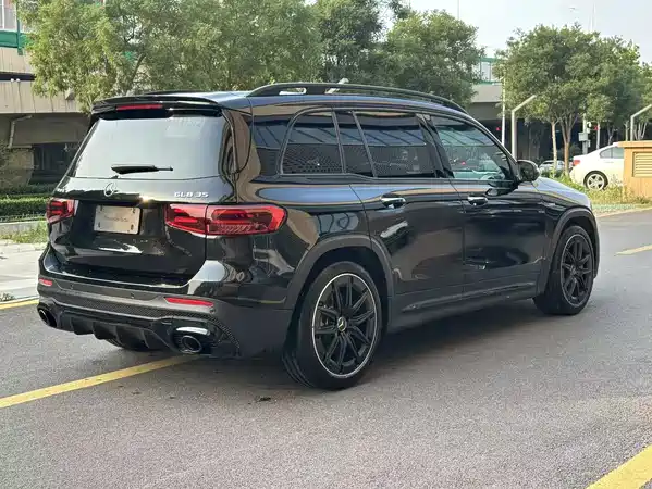 Mercedes-Benz GLB AMG 2024