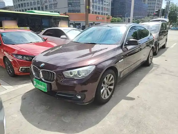 BMW 5 Series GT 2015