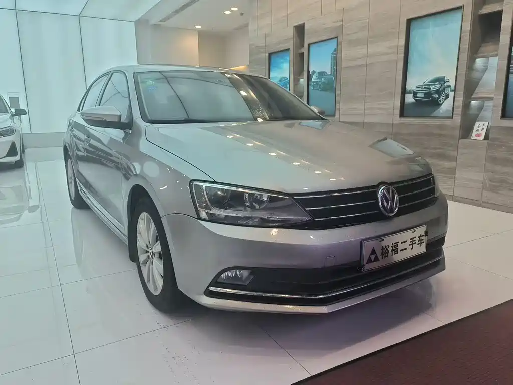 Volkswagen Sagitar 2015 — фото 1
