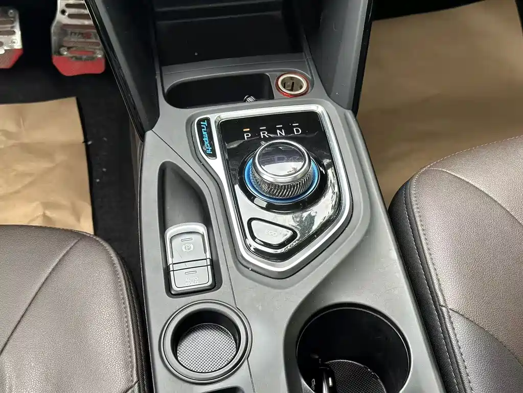 GAC Motor GS4 Hybrid 2019 — фото 13