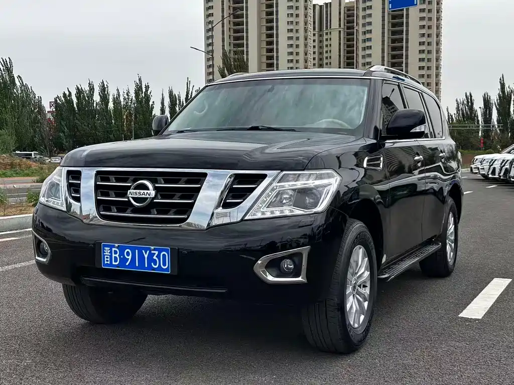 Nissan Patrol 2017 — фото 1