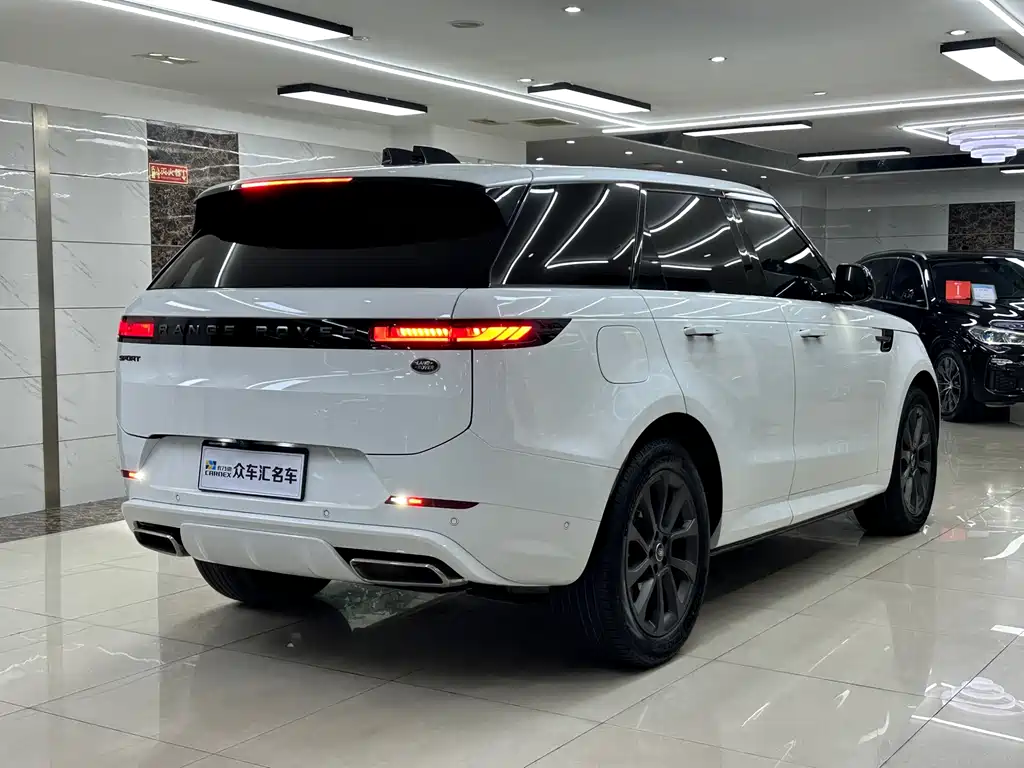 Land Rover Range Rover Sport 2024 — фото 4