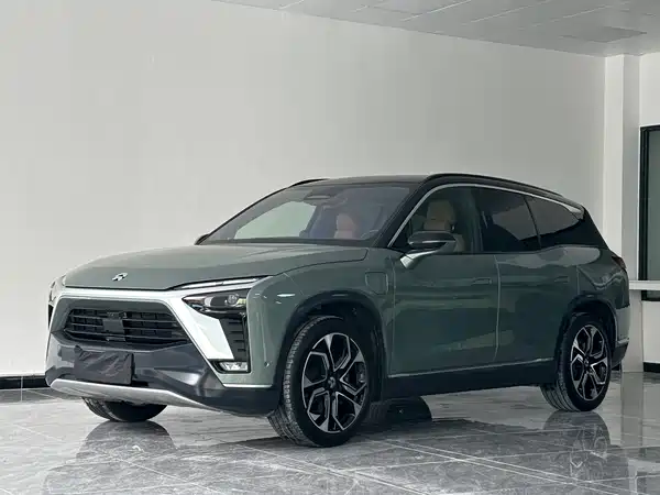 NIO ES8 2021