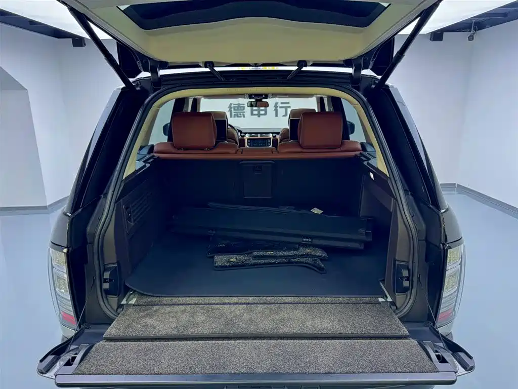 Land Rover Range Rover 2018 — фото 9
