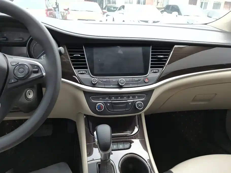 Buick Verano 2019 — фото 13