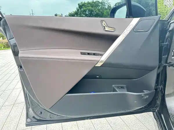 BMW iX 2023