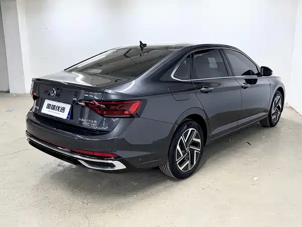 Volkswagen Sagitar 2022