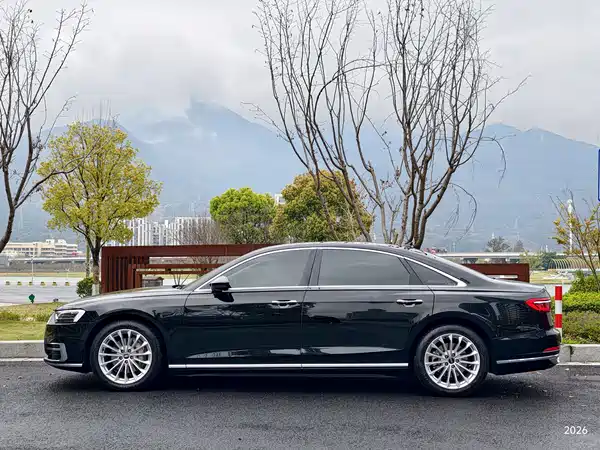 Audi A8 2021