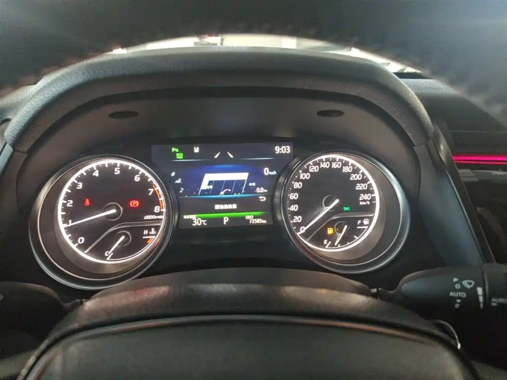 Toyota Camry 2020 — фото 12