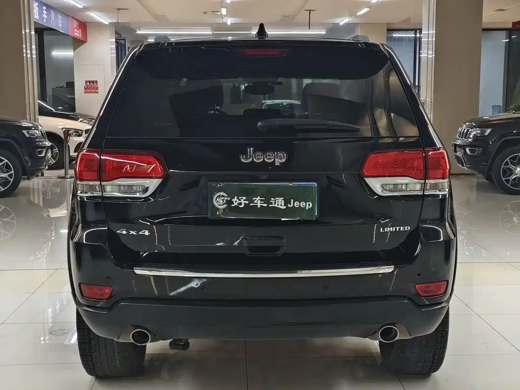Jeep Grand Cherokee 2019 — фото 17