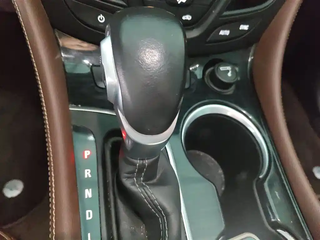 Buick Envision Plus 2021 — фото 14