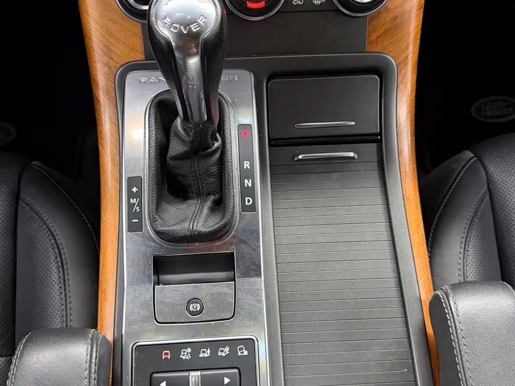 Land Rover Sport 2013 — фото 25