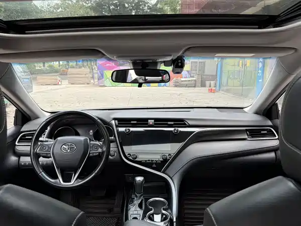 Toyota Camry 2020