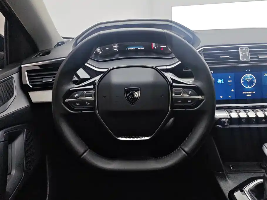 Peugeot 408 2023 — фото 15