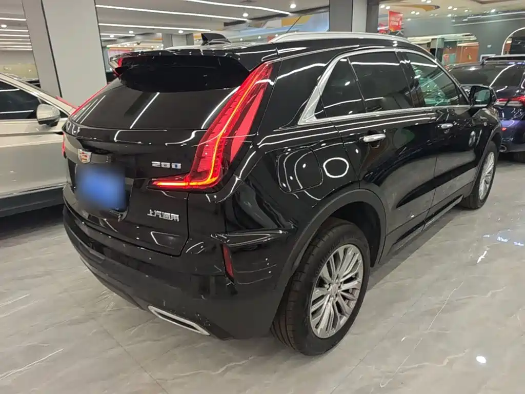 Cadillac XT4 2025 — фото 7