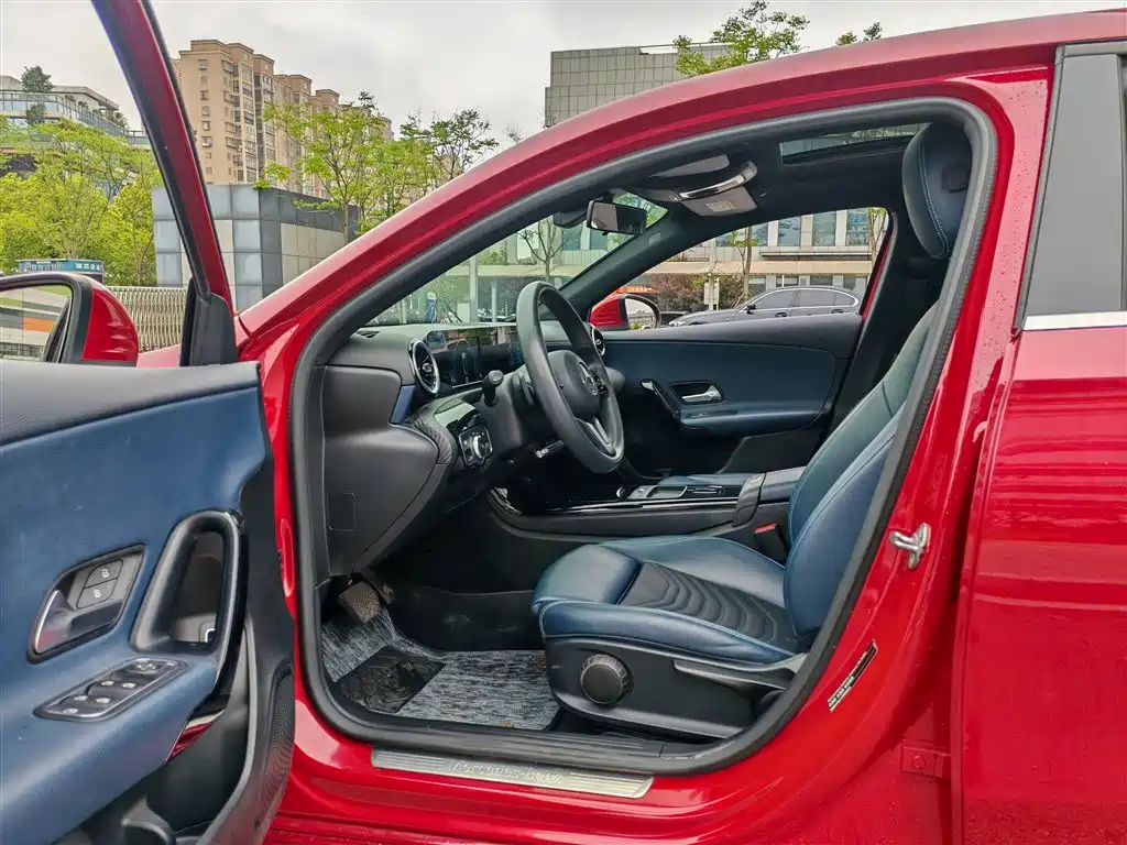 Mercedes-Benz A-Class 2020 — фото 15