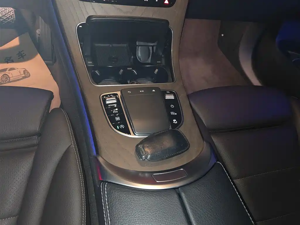 Mercedes-Benz GLC 2022 — фото 11