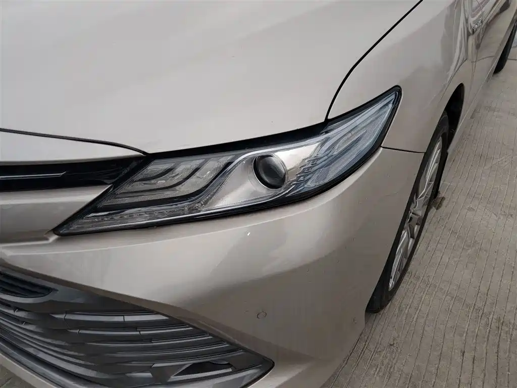 Toyota Camry 2021 — фото 24