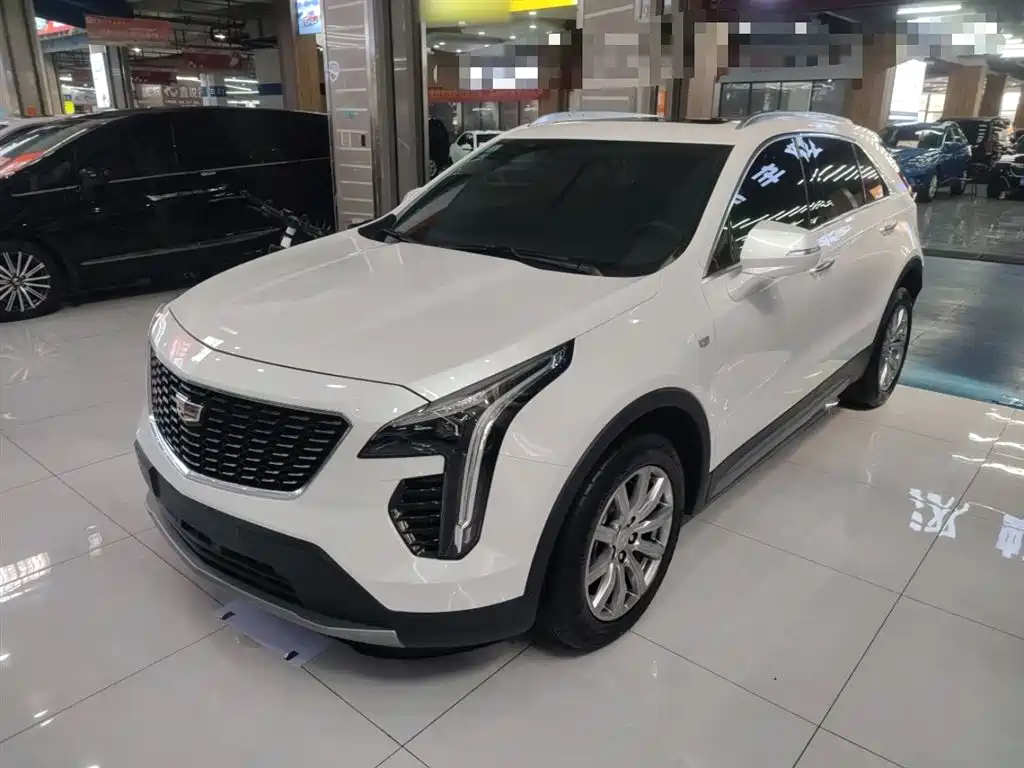 Cadillac XT4 2022 — фото 2