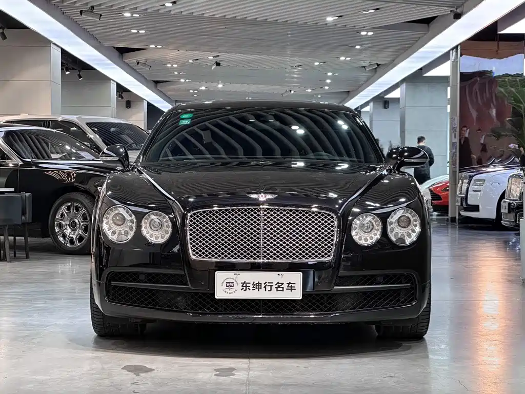 Bentley Flying Spur 2019 — фото 2