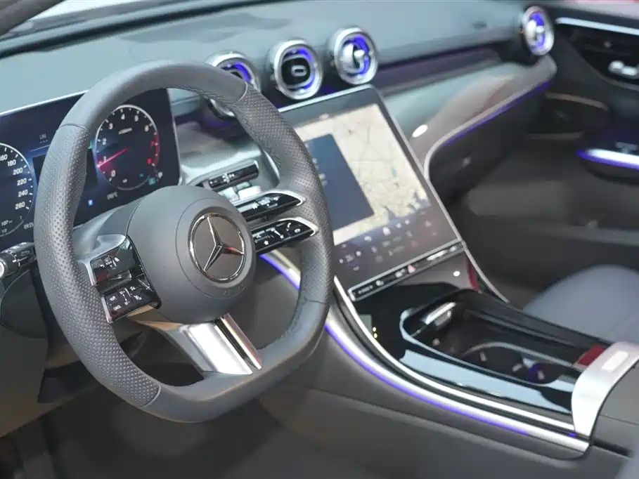 Mercedes-Benz C-Class 2024 — фото 14