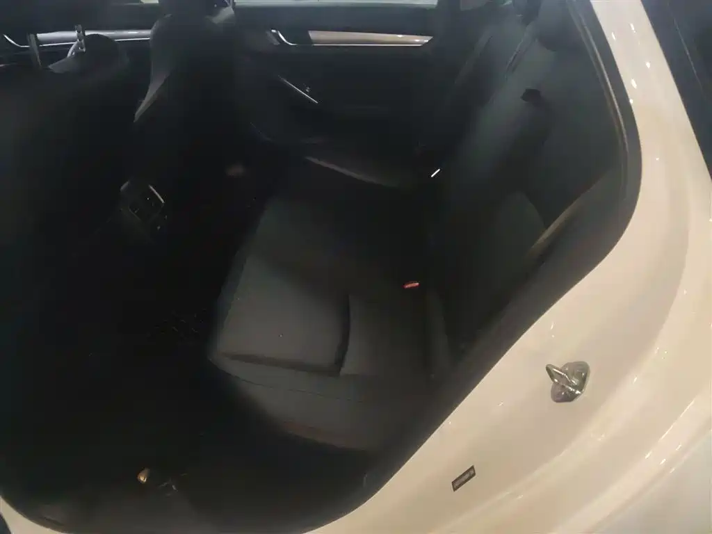 Honda Accord 2022 — фото 13