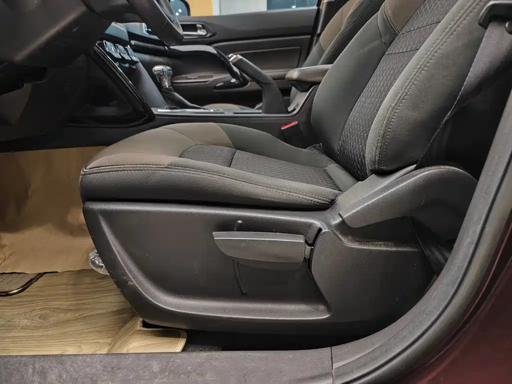 GAC Motor Trumpchi GS4 2016 — фото 10