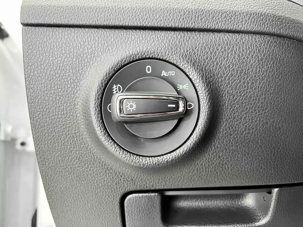 Skoda Superb 2023 — фото 11