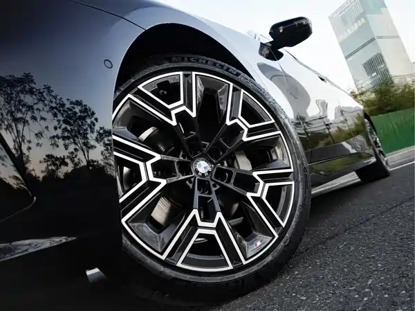BMW 5 Series 2026