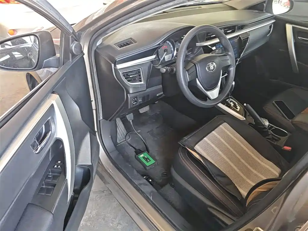 Toyota Corolla 2018 — фото 16