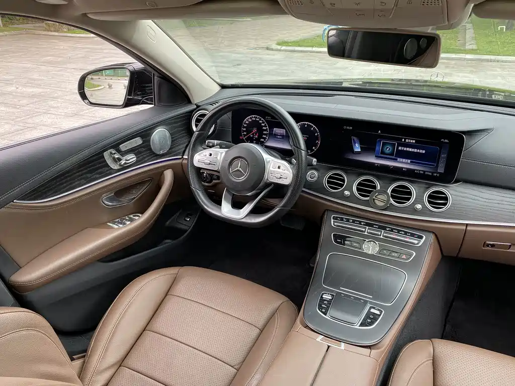 Mercedes-Benz E-Class 2020 — фото 10