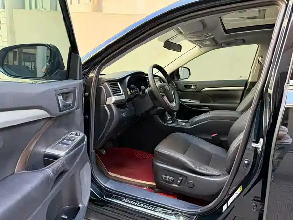 Toyota Highlander 2015