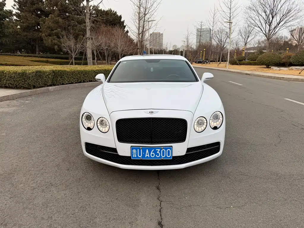 Bentley Flying Spur 2013 — фото 2