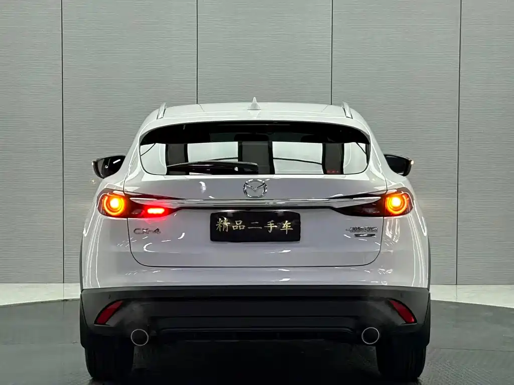 Mazda CX-4 2023 — фото 4
