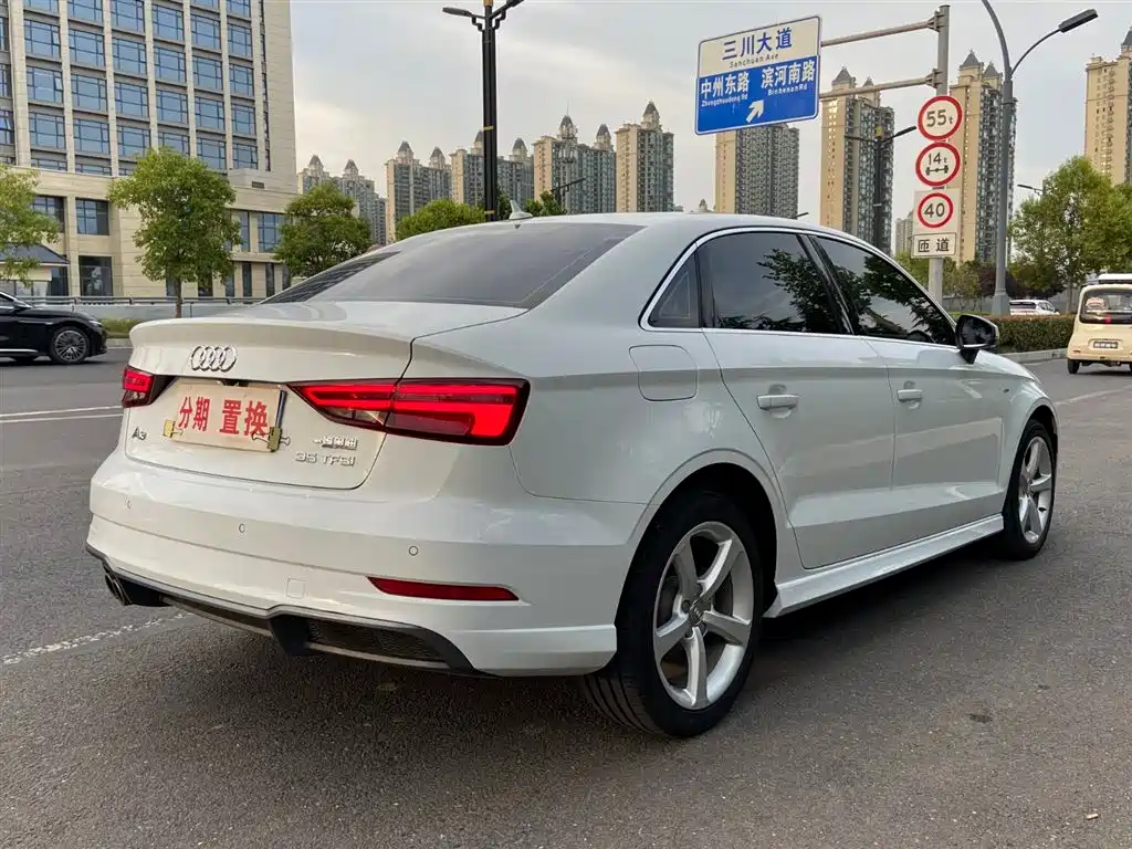 Audi A3 2017 — фото 12