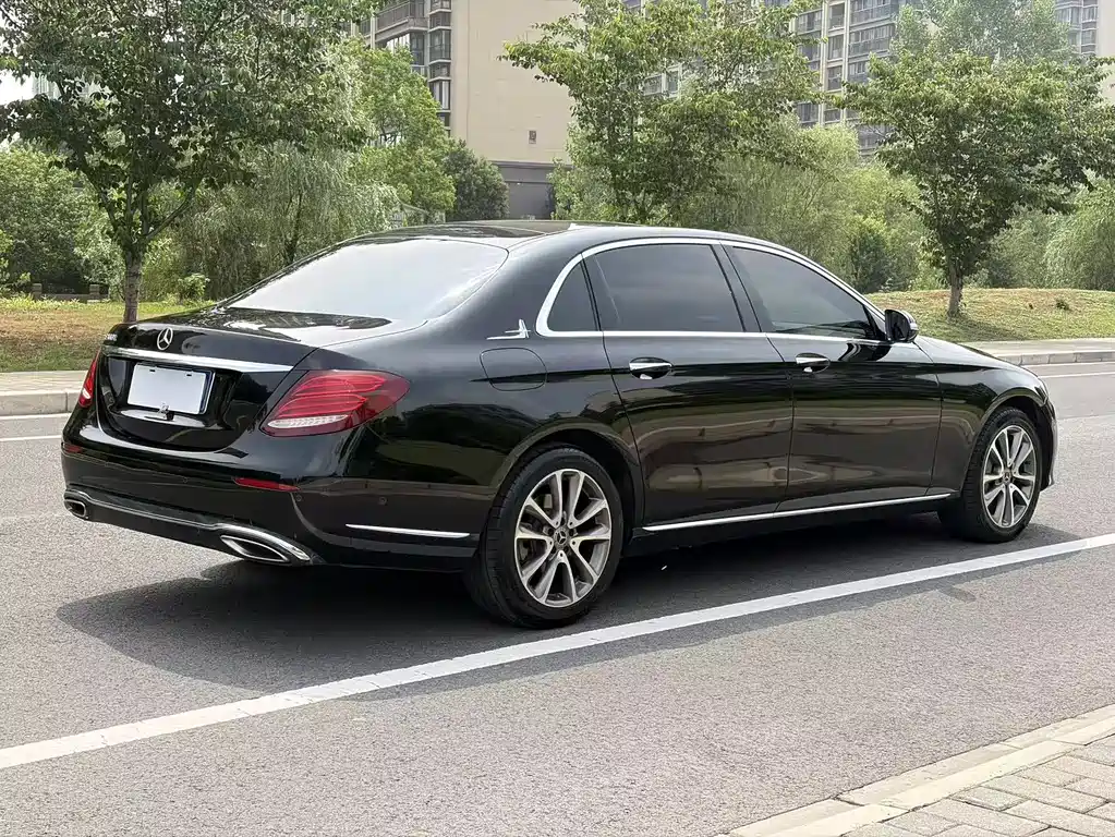 Mercedes-Benz E-Class 2018 — фото 4