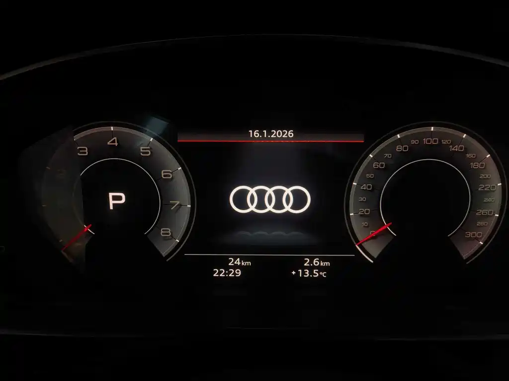 Audi A8 — фото 4